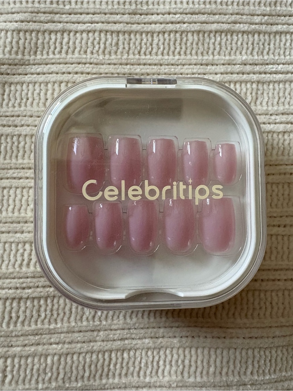 Celebritips Press-On Nails Lavender Water - short coffin